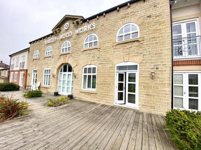 Heart of Leeds One Bedroom Ground Floor Apartment