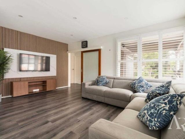 Heart of Riverwood beauitful home