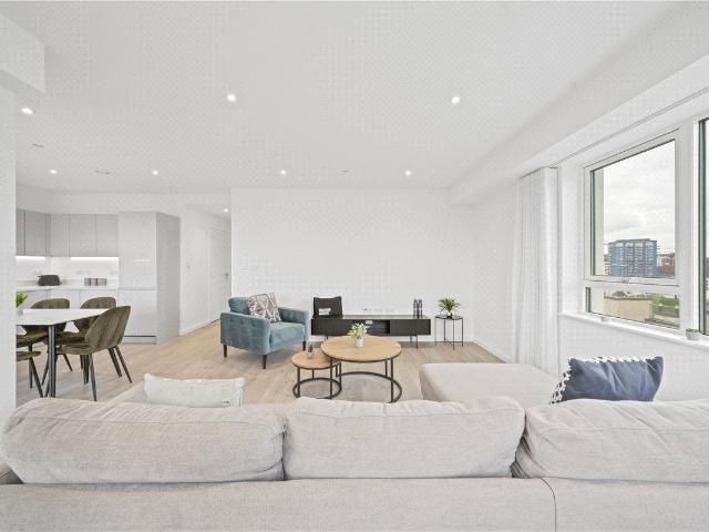 Heartwell Avenue, London E16, 3 bed flat to rent, £3,100 pcm | PrimeLocation