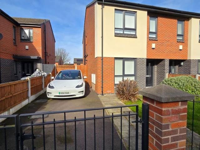 Heartwood Road, Manchester M23, 2 bed semi detached house to rent, £6,067 pcm | PrimeLocation