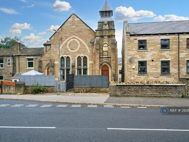 Hebble View, Siddal, Halifax, HX3 4 bed semi detached house to rent £1,495 pcm £345 pw