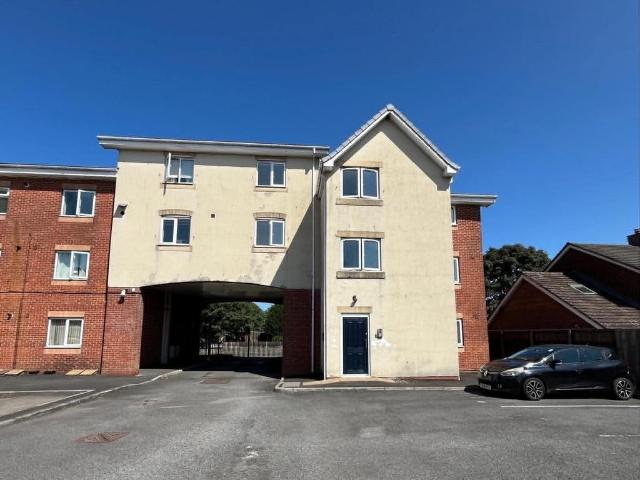 Hebers Court, Whalley Road, Middleton 2 bed apartment to rent £850 pcm £196 pw