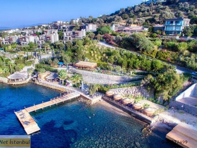 Hebil Koyu'nda 1500m² Bahçeli, Deniz Manzaralı Kiralık Malikane