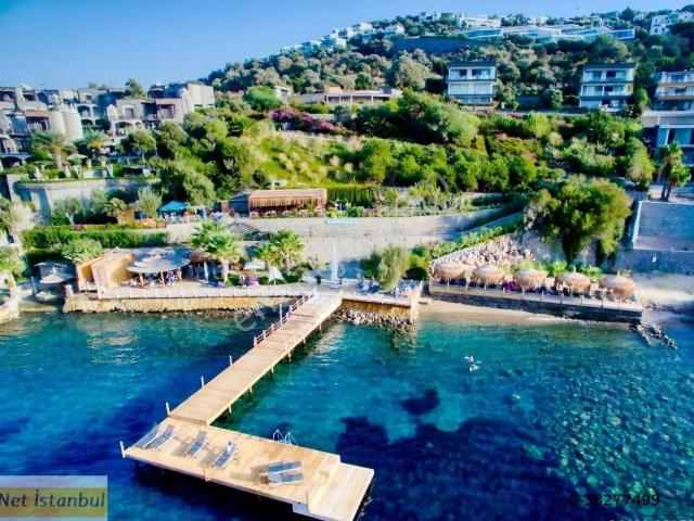 Hebil Koyu'nda 1500m² Bahçeli, Deniz Manzaralı Kiralık Malikane