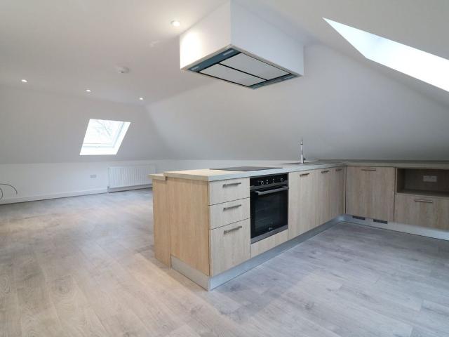 Hedworth Avenue, Waltham Cross EN8, Studio to rent, £1,195 pcm | PrimeLocation