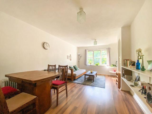 Heddington Grove, Holloway N7, 2 bed flat to rent, £2,448 pcm | PrimeLocation