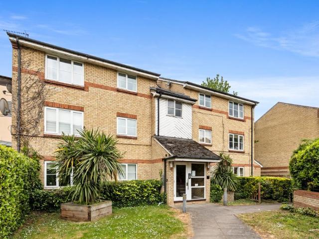 Heddington Grove, Islington, London 1 bed flat to rent £2,000 pcm £462 pw