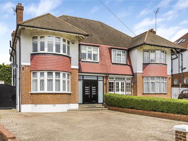Heddon Court Avenue, Barnet