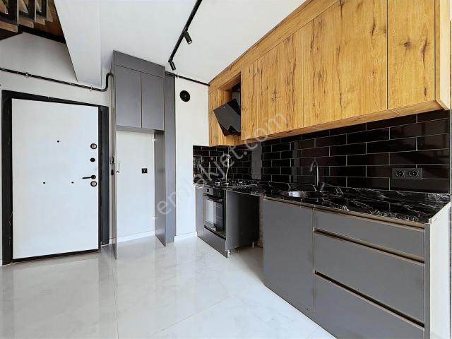 Hedef Emlaktan Çarşıda Ultra Lüx Loft Satılık 2+1 Eşyalı Daire