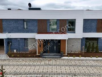 Eğriköprü'da satılık Villa - Uüzme havuzu