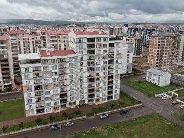 Hedef Emlak'tan Kardeşler'de Satılık 4+1 Lux Daire