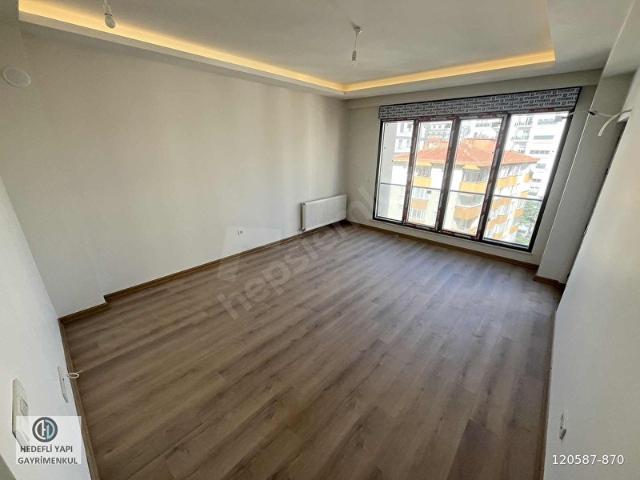HEDEFLİ'DEN Kozyatağı'nda Sıfır Ayrı Mutfaklı Net 75m2 Ferah 2+1