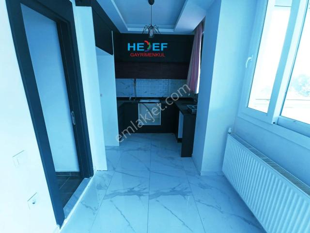 Hedef'ten Çiftlikköy'de Kombili Açık 3+1 Kirallık Daire