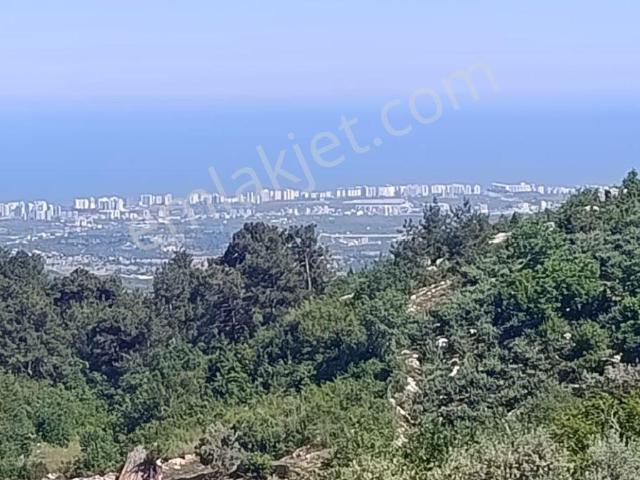 Hedef'ten Sıraç'ta Deniz Manzaralı 1+1 Yayla Evi