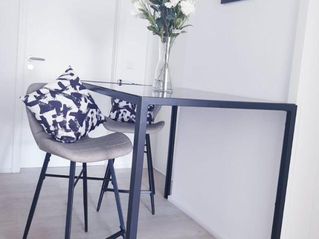 Hedelfinger Platz 1 70329 Stuttgart, EIN FREIES ZIMMER AB SOFORT