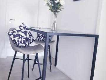Hedelfinger Platz 1 70329 Stuttgart, EIN FREIES ZIMMER AB SOFORT