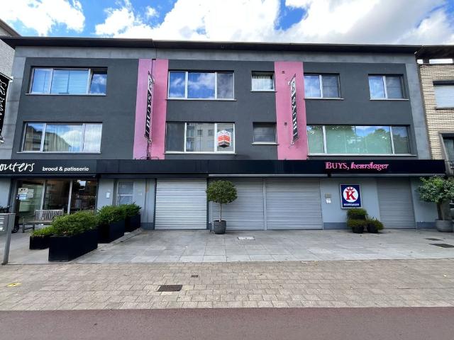 Hedendaags 2 slpk appartement met balkon