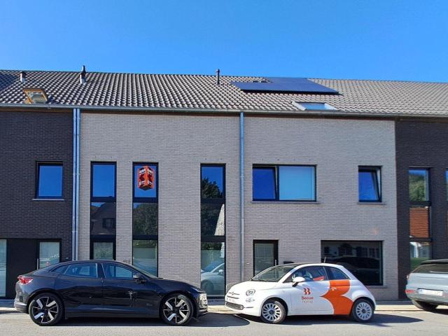 Hedendaagse woning met 3 slaapkamers te huur in Zwevegem