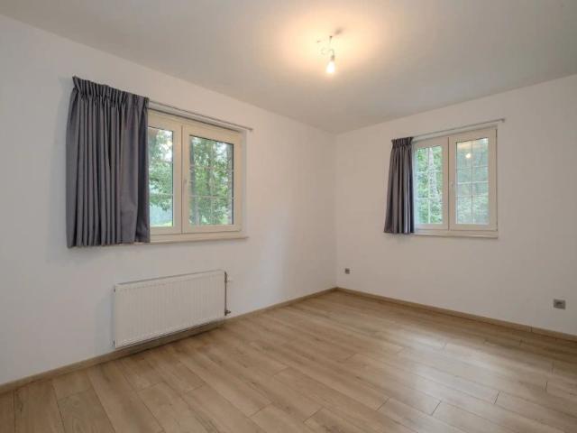 Hedendaagse en energiezuinige villa in rustige wijk