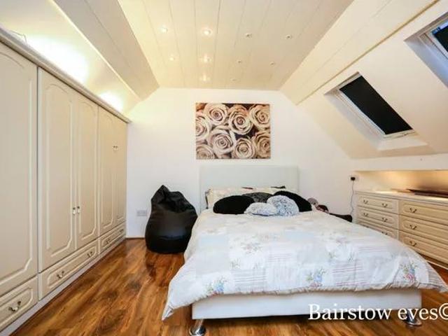 Hedgemans Road Dagenham RM9, Property for rent