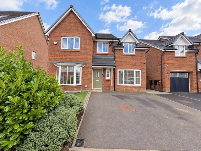 Hedgebank, Standish, Wigan, WN6 0GQ 4 bed detached house to rent £2,150 pcm £496 pw