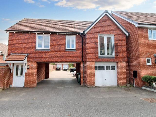 Hedley Way, Hailsham, East Sussex BN27, 1 bed flat to rent, £1,095 pcm | PrimeLocation