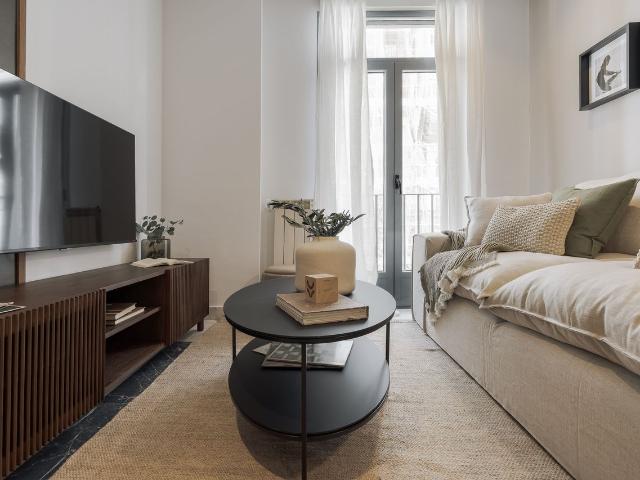 Hedone 2 bedrooms in Chueca Justicia, Madrid Amsterdam Apartments for Rent