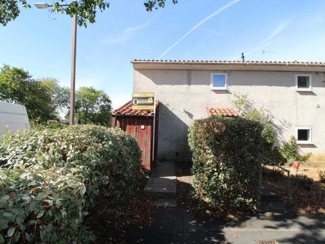Heelands, Milton Keynes MK13 2 bed flat to rent £1,200 pcm £277 pw