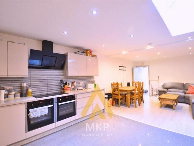 Heeley Road, Selly Oak, Birmingham B29 7 bed terraced house to rent £572 pcm £132 pw
