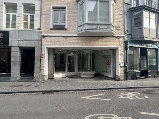 Heerlijk wonen op 20m van de Grote Markt, met dakterras