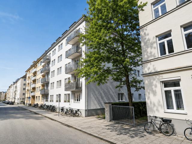 HEGERICH: Charmante 3,5 Zimmer Maisonette Wohnung mit ausgebautem Dachspitz in der Maxvorstadt