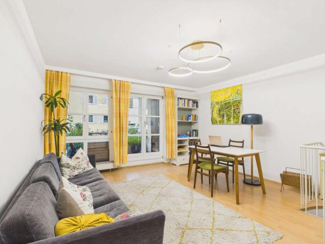 HEGERICH:Großzügige 2,5 Zimmer Maisonette in München Sendling Westpark mit Souterrain & Südostbalkon