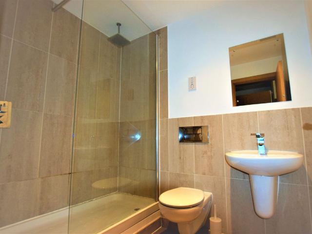 Heia Wharf, Colchester CO2, 2 bed flat to rent, £1,275 pcm | PrimeLocation
