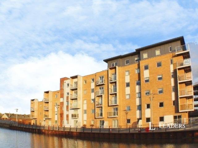 Heia Wharf, Hawkins Road CO2, 2 bed flat to rent, £1,200 pcm | PrimeLocation