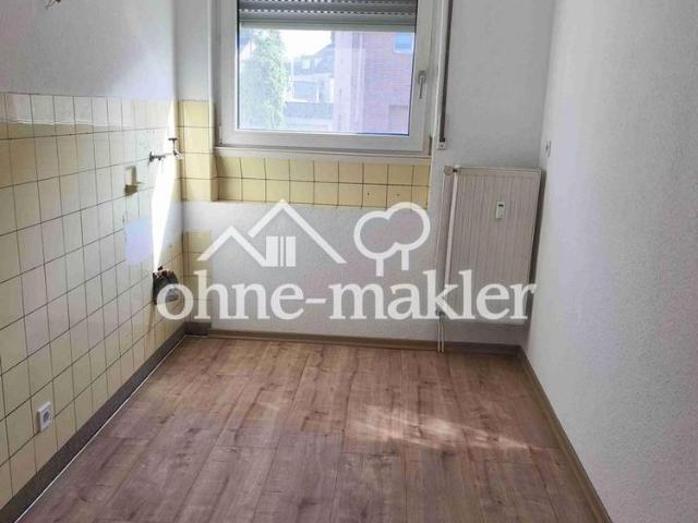 Heidestr. 5 EG rechts Whg2: Frisch renovierte 3 Zimmer Wohnung mit Balkon