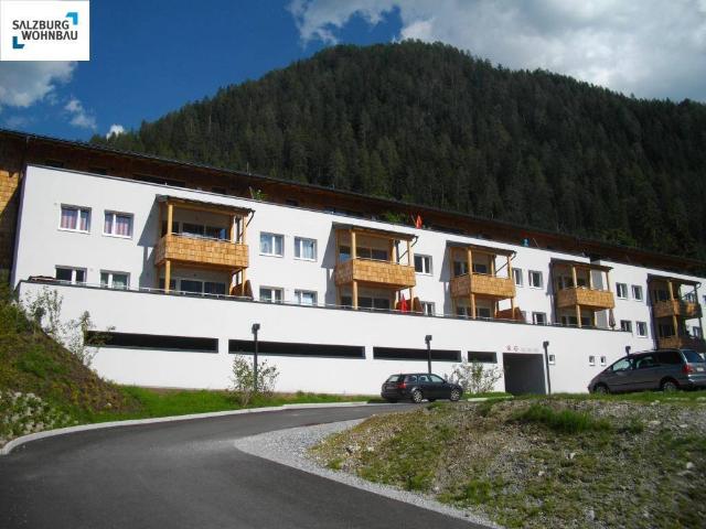 Heimelige, geförderte 3 Zimmerwohnung mit Balkon und Tiefgaragenplatz in Flachau! Hohe Wohnbeihilfe möglich