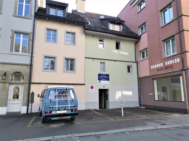 Heimelige Dachwohnung in der Stadt