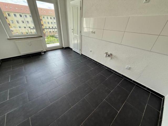 Heimkommen und Wohlfühlen* sep. WC* modern saniert* Balkon* im 2.OG