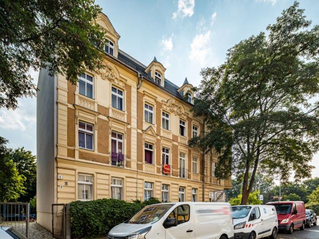Heimwerker aufgepasst: 3 Zimmer Dachgeschosswohnung mit Gestaltungspotenzial zu vermieten!