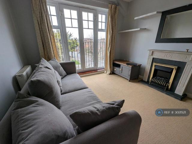 Heinz Burt Close, Eastleigh, SO50 2 bed flat to rent £1,250 pcm £288 pw