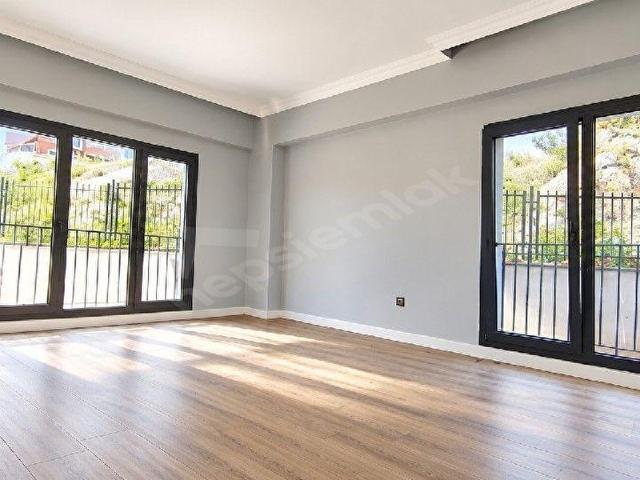 HEKİMBAŞI EMLAK KONUTLARI'NDA SIFIR PROJEDE KİRALIK 3+1 DAİRE