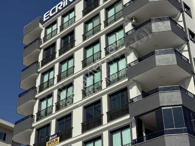 Hekimköy Bulvarında Göl Manzaralı Lüks Kapalı Mutfak Kiralık 2+1