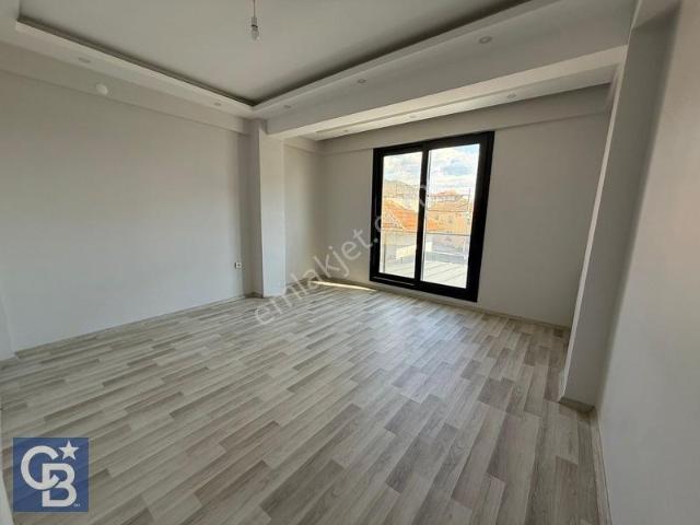 Helvacıda Satılık 2+1 Kapalı Mutfak Ebevyn Banyolu Daire