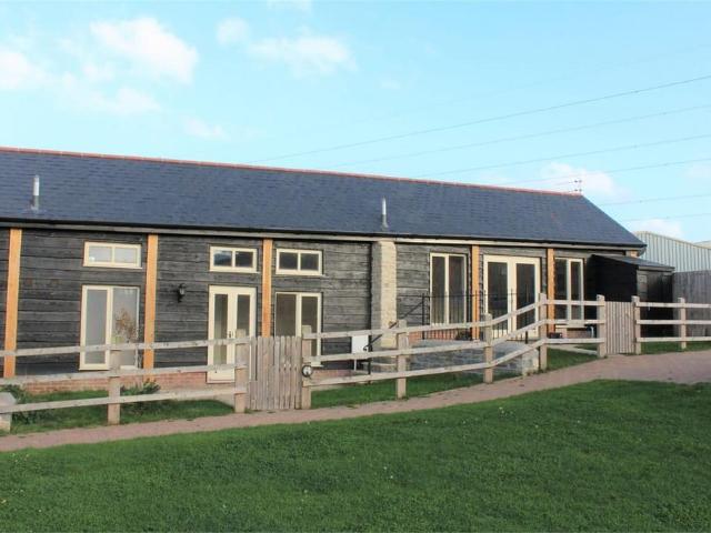 Hele Manor Barns, Hele, Taunton, TA4 3 bed barn conversion to rent £1,450 pcm £335 pw