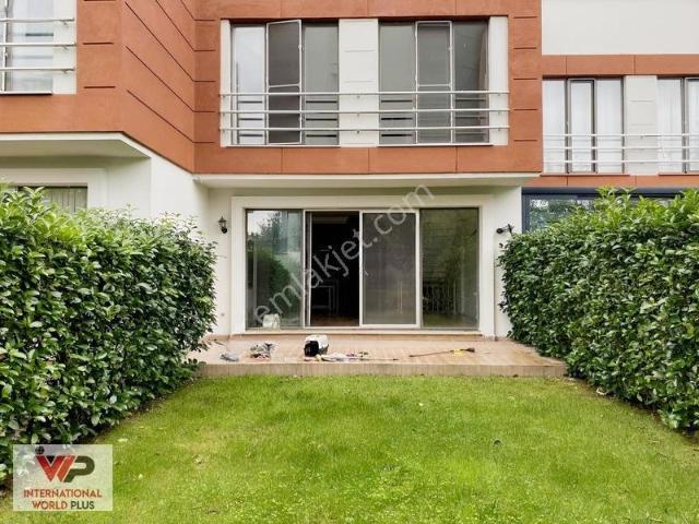 Helenıum Winks De Kiralık 4+1 Villa