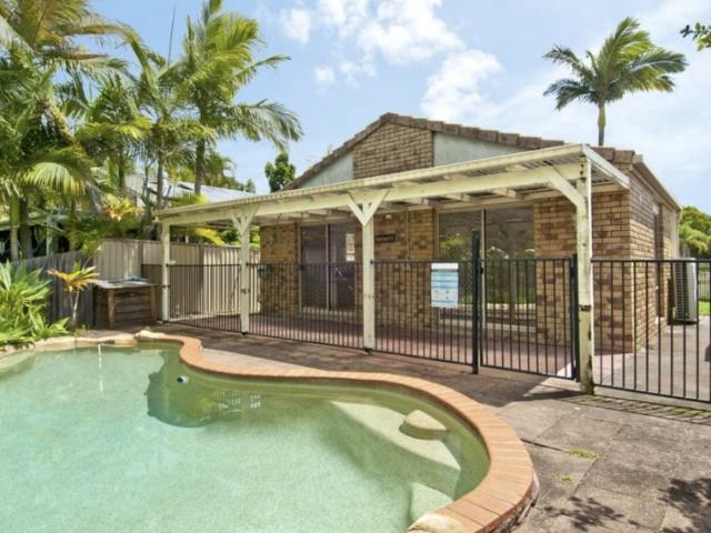 Helensvale, 15 River Oak Dr