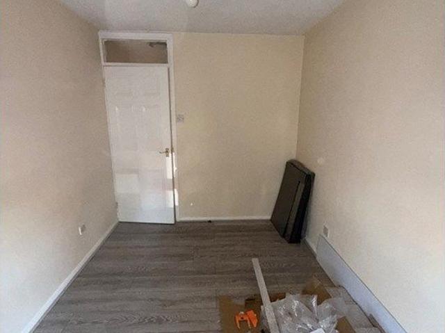 Helens Court, Trowbridge BA14, 1 bed flat to rent, £720 pcm | PrimeLocation