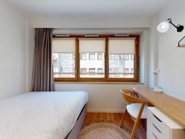 Helios 1 — Studio Privé 205