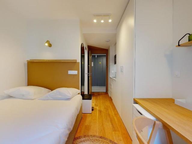 Helios 1 — Studio Privé 201