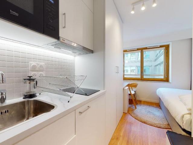Helios 1 — Studio Privé 201
